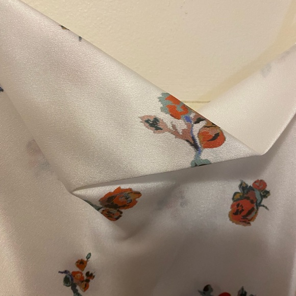 Vince Floral Silk Camisole- 100% Silk - New with tags - Picture 10 of 11
